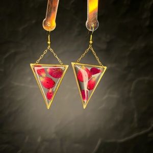 NWOT Flower earrings 🌺